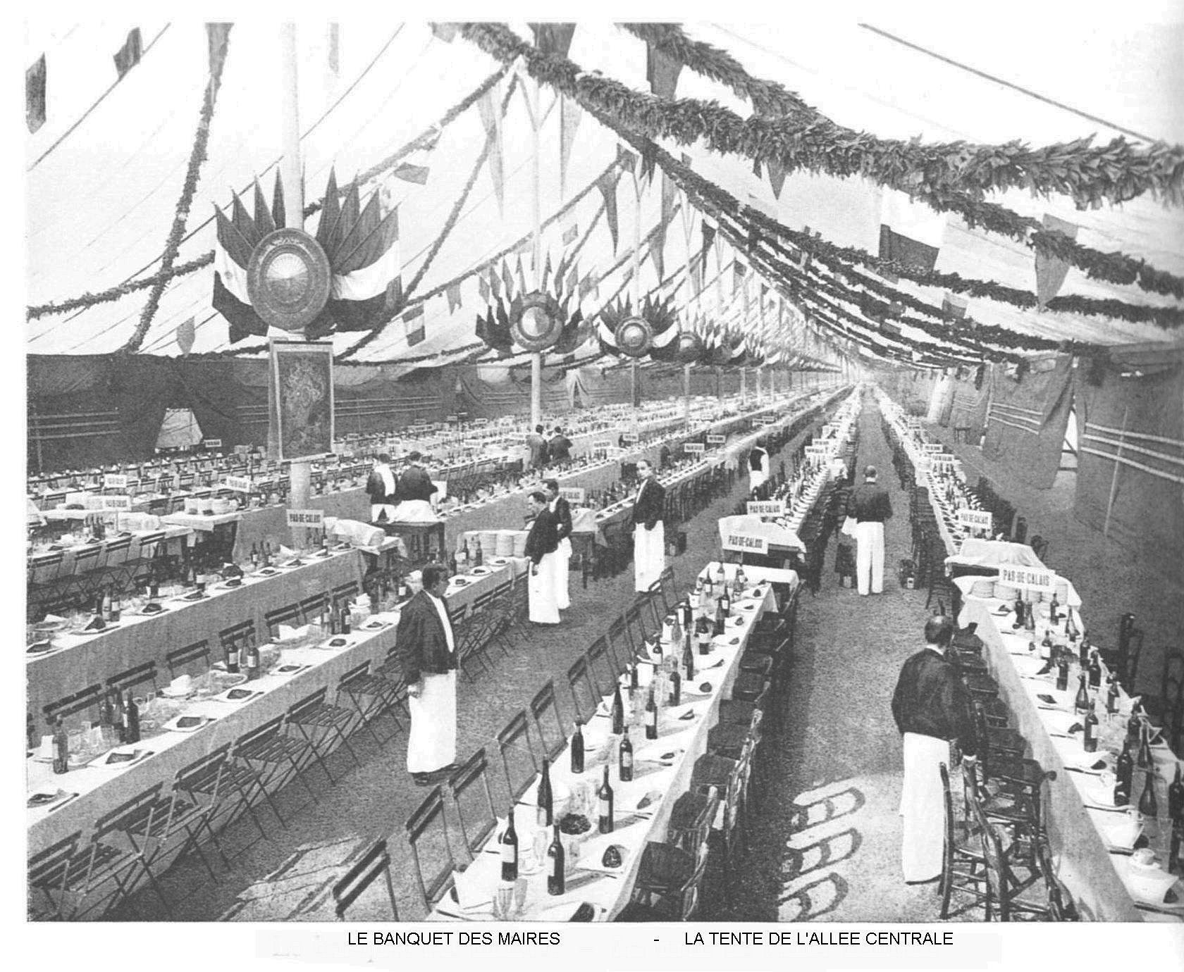 Le banquet des maires la tente de l allee centrale jpg